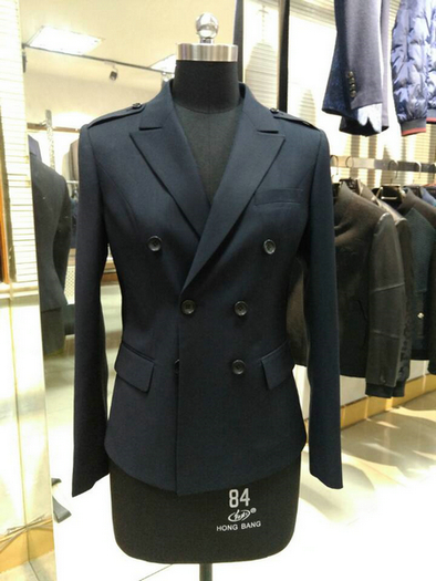 女裝