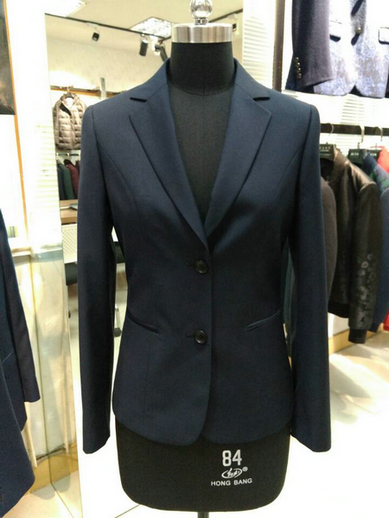 女裝
