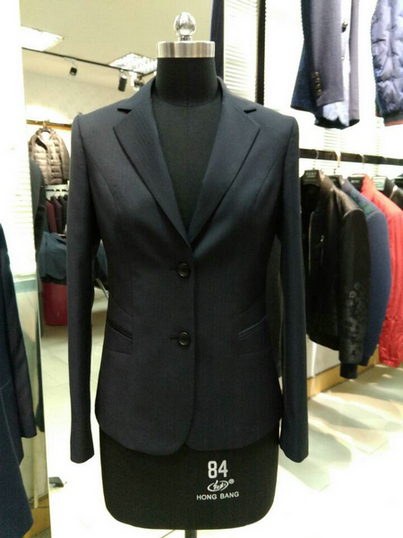 女裝